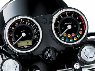 2021年 W800（メーター表示イメージ）