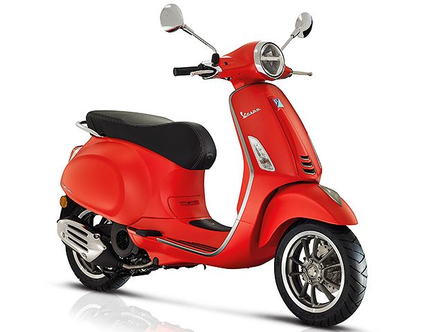 2018年 Primavera S 125 プロフォンドレッド(カタログメイン)