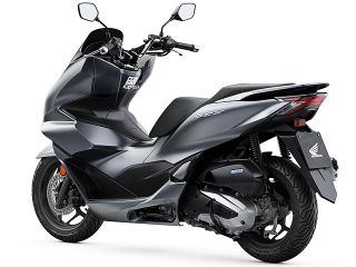 2021年 PCX125（リアビュー）