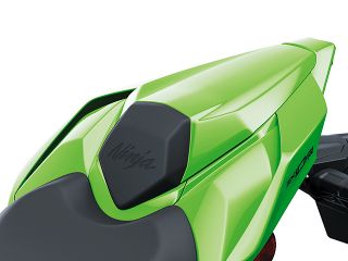 2021年 Ninja ZX-10RR（ZX-10RRはシングルシート仕様）