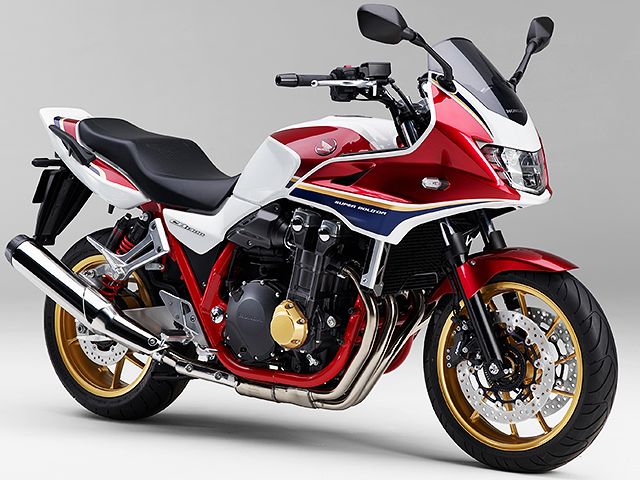 2021年 CB1300 SUPER BOL D'OR パールサンビームホワイト（カタログメイン）