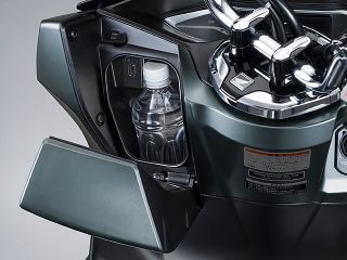 2021年 PCX160（フロントボックスイメージ）