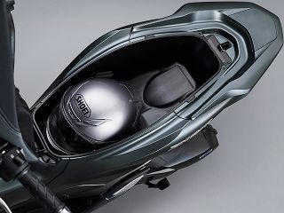 2021年 PCX160（シート下トランクスペース）