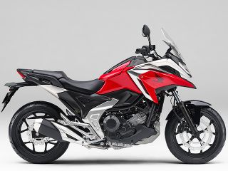 2021年 NC750Xグランプリレッド
