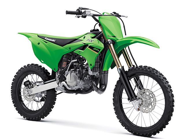 2022年 KX85L ライムグリーン（カタログメイン）