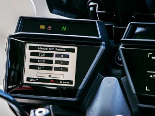 2021年 TRACER9 GT ABS（メーター表示イメージ）