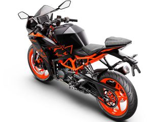2022年 RC125（リアビュー）