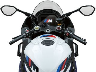 2023年 M1000RR（ハンドルまわりイメージ）