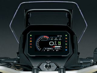 2023年 V-Strom 800DE（メーター表示イメージ）