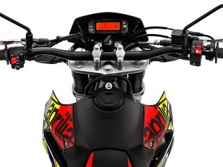 2023年 RX125（ハンドルまわりイメージ）