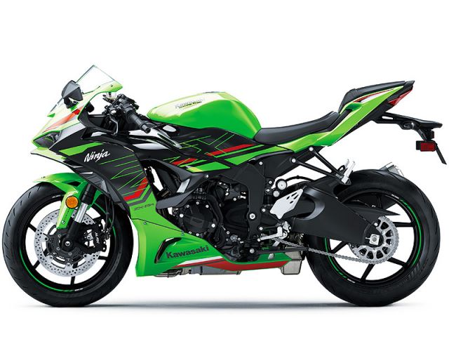 ZX6R G型  外装セット厳しいです