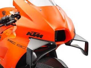 2022年 RC 8C