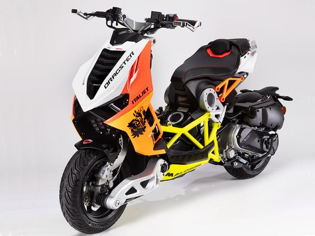 2023年 DRAGSTER 200 （カタログメイン）