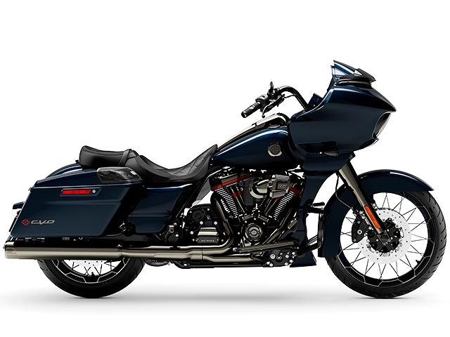 2022年 CVO FLTRXSE Road Glide (カタログメイン)