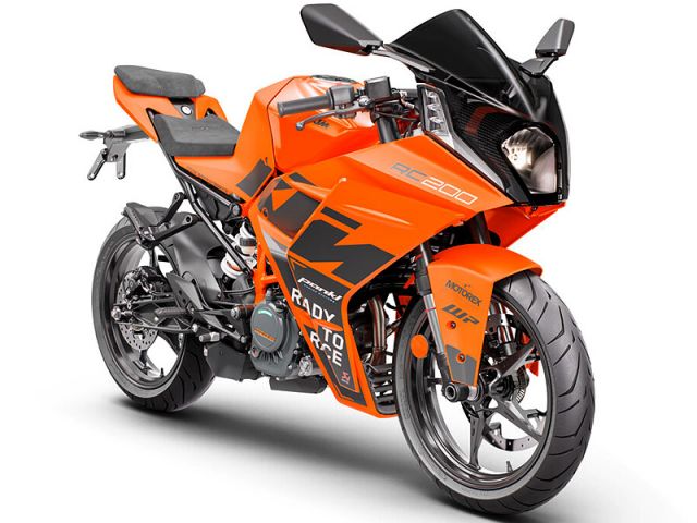 2023年 RC200 （カタログメイン）