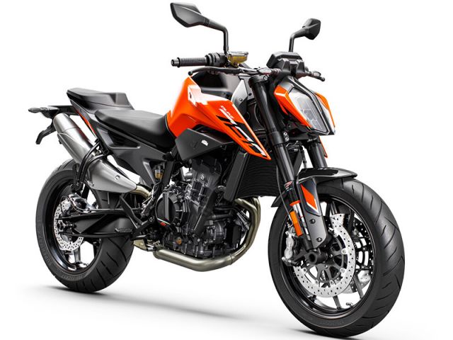 2022年 790 DUKE オレンジ（カタログメイン）