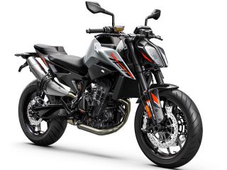 2022年 790 DUKEグレー