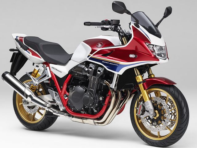 2024年 CB1300 SUPER BOL D'OR SP パールサンビームホワイト(カタログメイン)