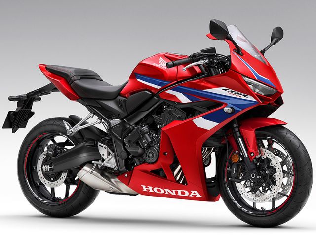 2024年 CBR650R E-Clutch Grand Prix Red（カタログメイン）