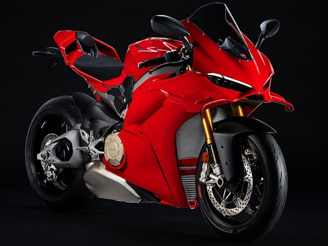 2025年 Panigale V4 ドゥカティレッド（画像はパニガーレV4S）（カタログメイン）