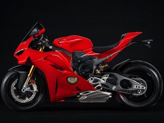 2025年 Panigale V4S（サイドビュー）