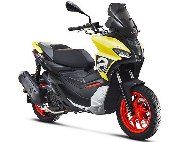 アプリリア SRGT200 用ウインドスクリーン　中古 アプリリア SRGT200 用ウインドスクリーン 中古 - パーツ