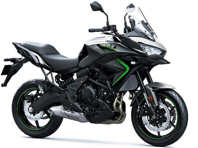 2025年 Versys 650 メタリックマットグラフェンスチールグレー×メタリックスパークブラック（カタログメイン）