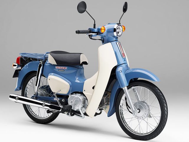 2025年 Super Cub 50 Final Edition ボニーブルー（カタログメイン）