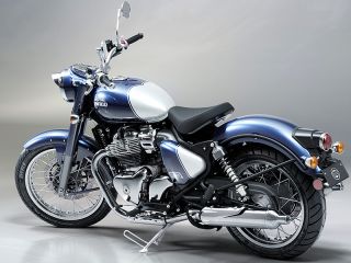 2025年 Classic650 Base（リアビュー）