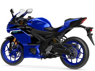 2025年 YZF-R3（リアビュー）