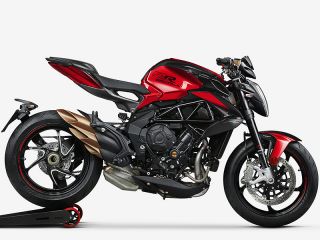 2023年 BRUTALE 800 RRFIRE RED/INTENSIVE BLACK