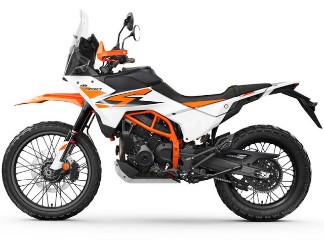 ケーティーエム（KTM） 390アドベンチャーR | 390 ADVENTURE Rの型式