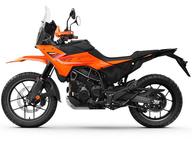 ケーティーエム（KTM） 390アドベンチャーR | 390 ADVENTURE Rの型式
