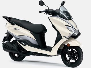 2026年 BURGMAN STREET125EXパールグレイスホワイト