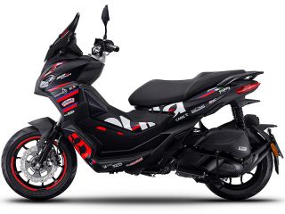 2025年 SR GT Replica 200（サイドビュー）