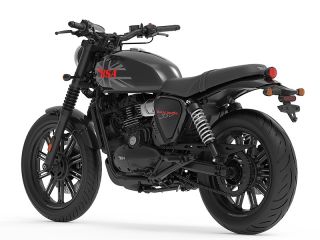 2025年 BANTAM 350（リアビュー）