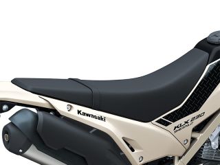 2026年 KLX230 SHERPA S（825mmになったシート高）