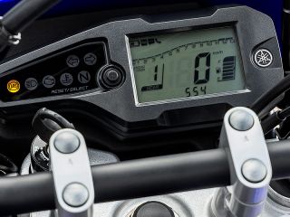 2026年 WR125R（メーター表示イメージ）