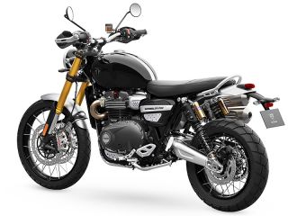 2026年 Scrambler 1200 XE（リアビュー）