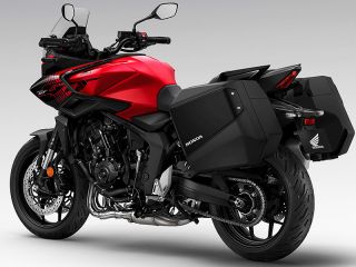 2026年 CB1000GT（リアビュー）