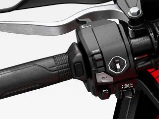 2026年 CB1000GT（ハンドルまわりイメージ）