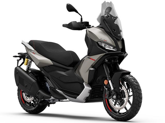 2026年 SR GT 400 Boulder Grey（カタログメイン）