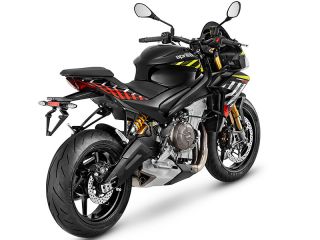 2026年 Tuono 660 Factory（リアビュー）