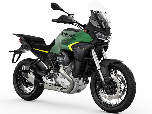 2026年 STELVIO Verde Hiking（カタログメイン）