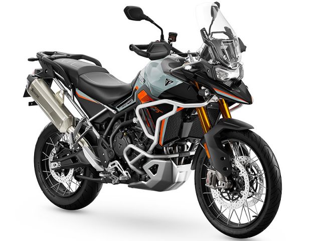 2026年 Tiger 900 Desert Edition アーバングレー（カタログメイン）