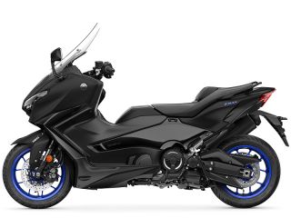 2026年 TMAX560 ABS（サイドビュー）