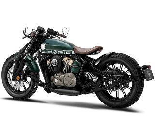 2025年 Napoleonbob 250（リアビュー）