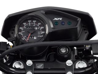 2026年 XR150L（メーター表示イメージ）