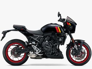 2026年 GSX-8TT（サイドビュー）