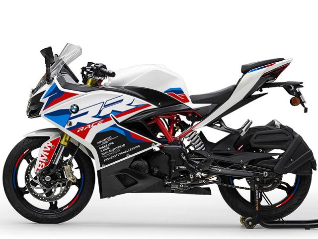 2026年 G310RR Limited Edition Polar White（カタログメイン）